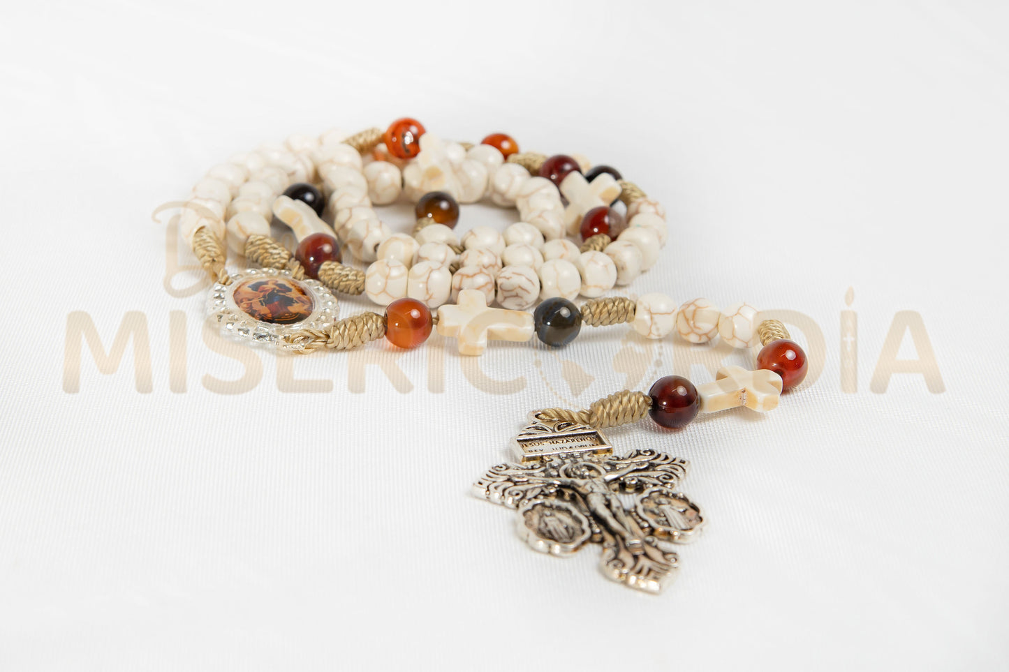 Rosario de Piedra Onix con Cruz del Perdon JC