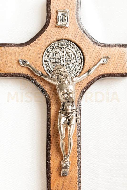 Crucifijo San Benito SB12 VL