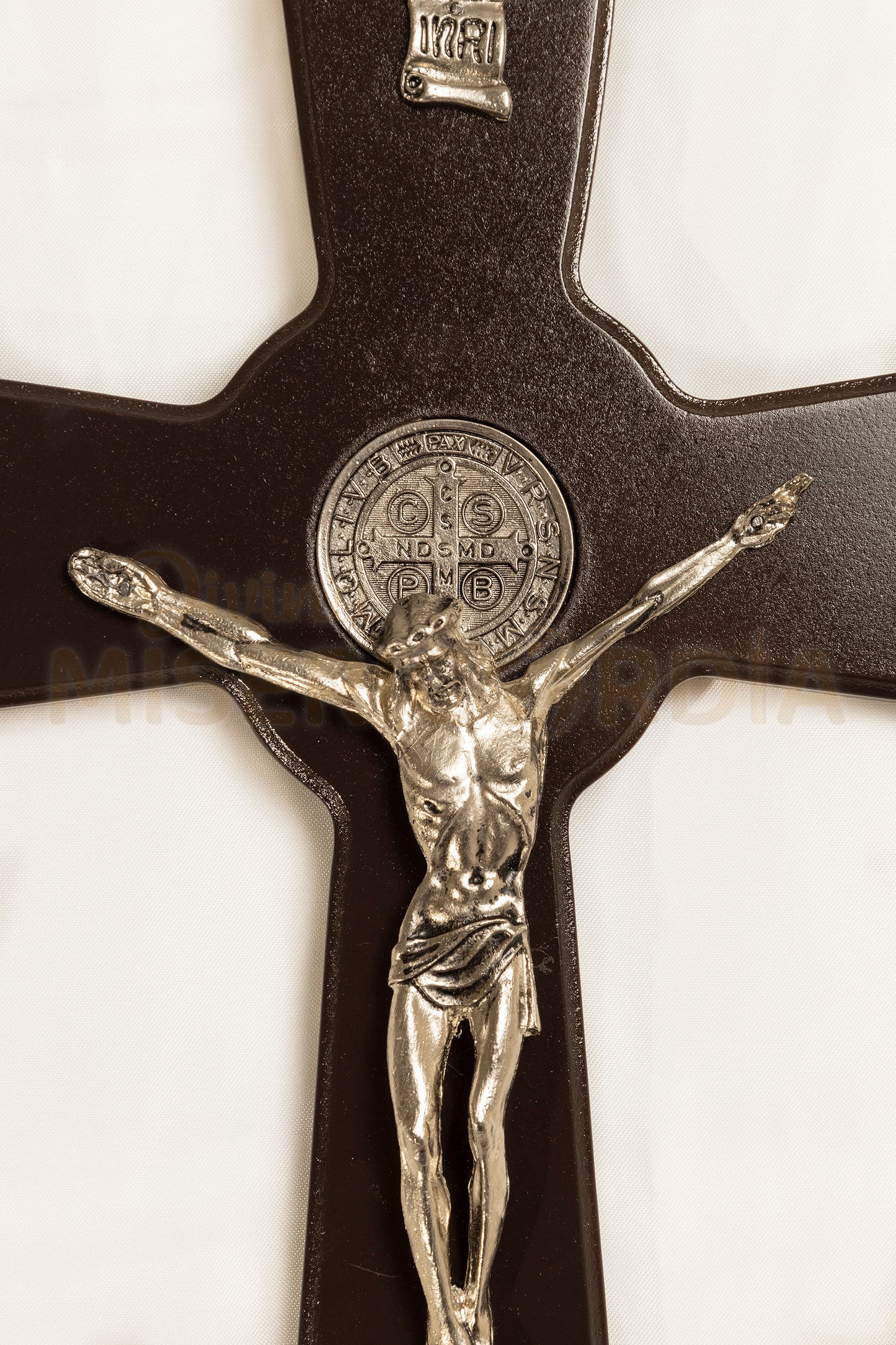 Crucifijo San Benito Curvo SB25 VL