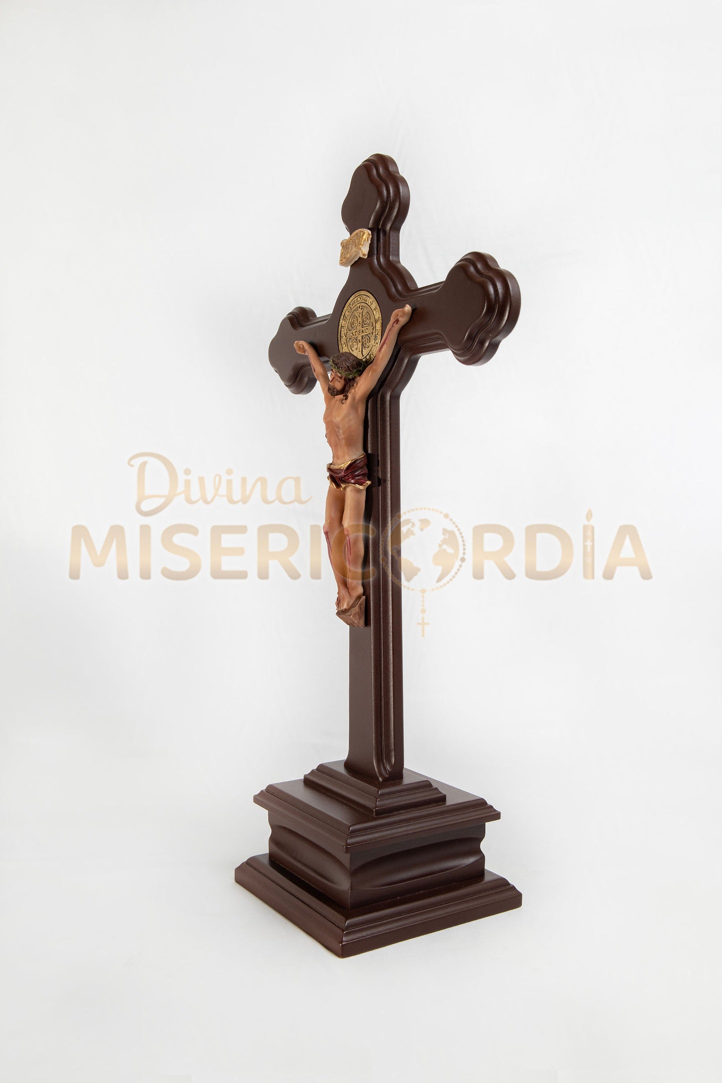 Crucifijo Base San Benito Resina JV