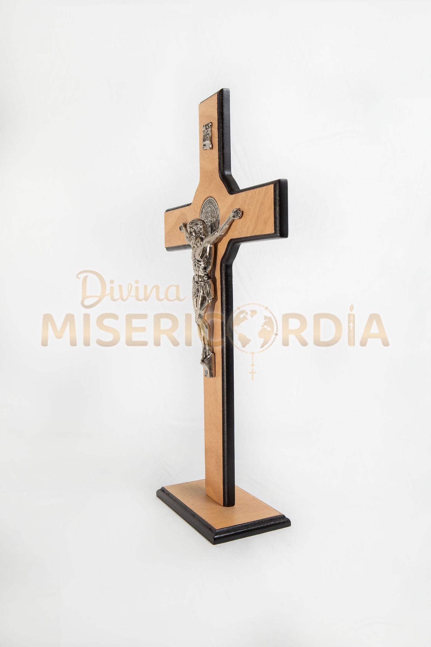 Crucifijo Base San Benito SB22 VL